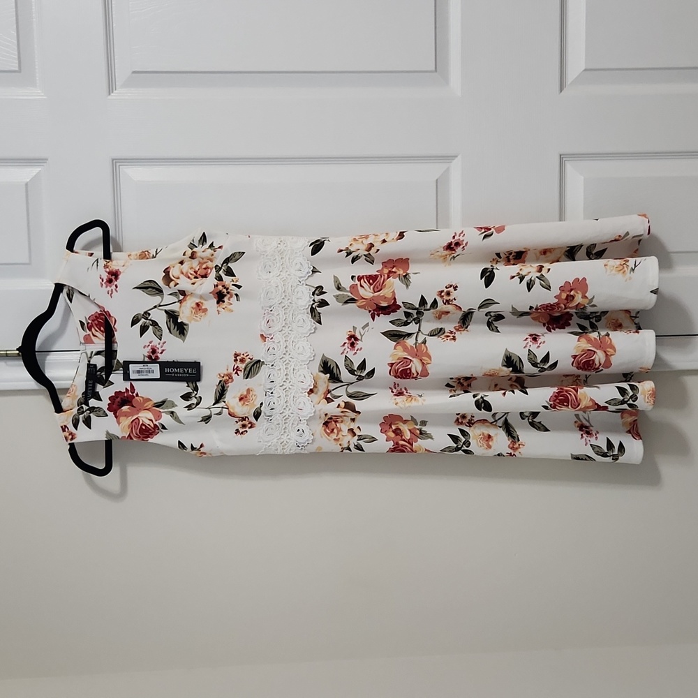 NWT Homeyee floral dress